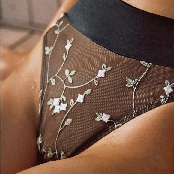 The Sadie Bikini Top and Bottom by Vanessa Moonie, Never Worn, With Tags - Picture 4 of 5